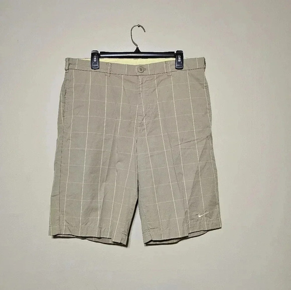 Nike The Athletic Dept Men's 34 Shorts Khaki Flat Front 100% Plaid Tan Yellow - Picture 1 of 10